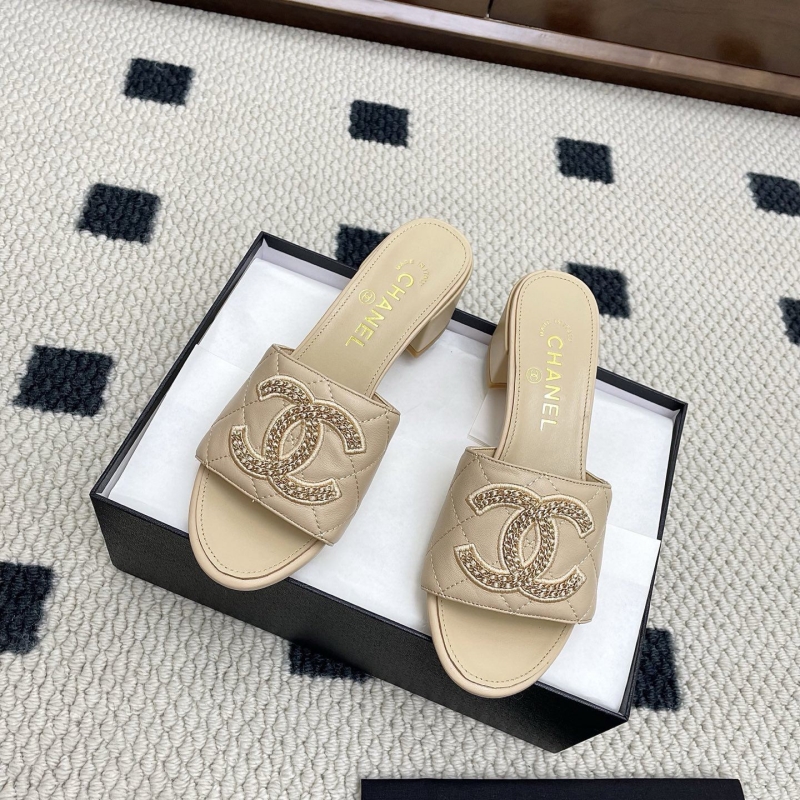 Ch**el slippers